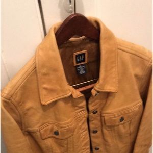 Gap Camel colored vintage leather jacket firs like a denim jacket